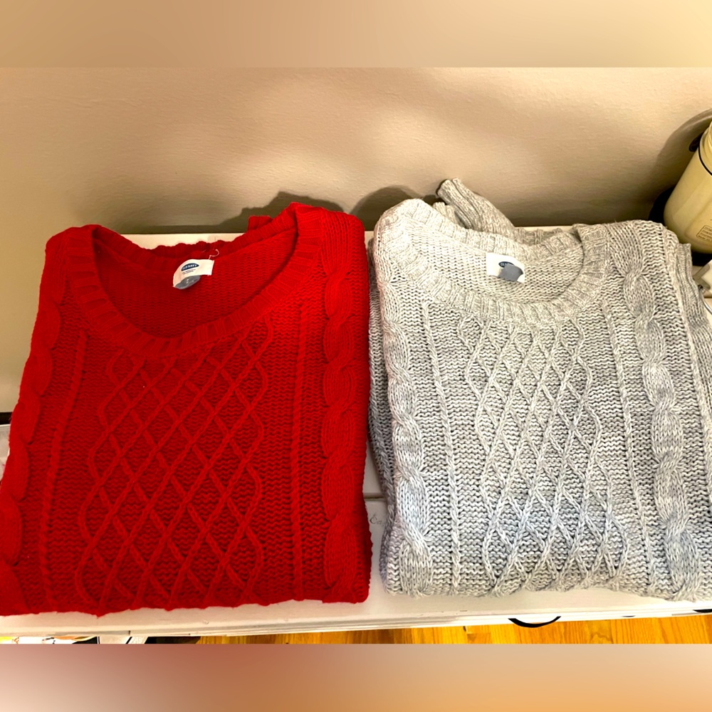 Old Navy - Set of 2 Sweaters